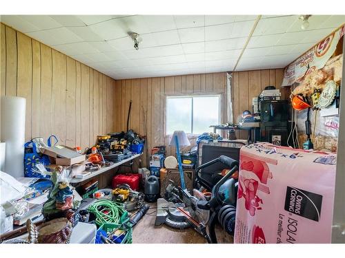 698 Russell Road, Lansdowne, ON - Indoor Photo Showing Other Room