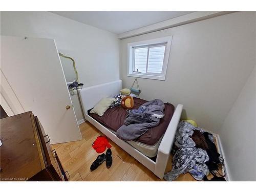 307 Division Street, Kingston, ON - Indoor Photo Showing Bedroom