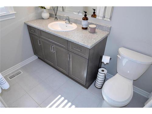 1107 Woodhaven Drive, Kingston, ON - Indoor Photo Showing Bathroom