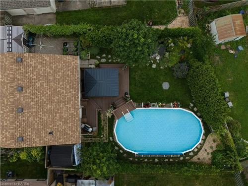 994 Westminster Place, Kingston, ON - Outdoor With Above Ground Pool