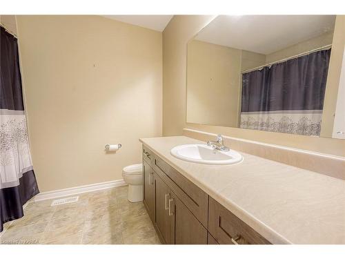 1341 Tremont Drive, Kingston, ON - Indoor Photo Showing Bathroom