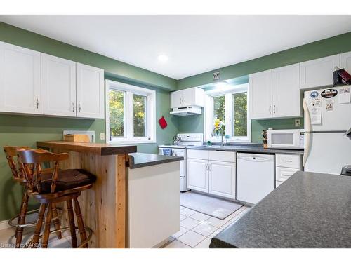 26 Skootamatta Lake Road, Cloyne, ON - Indoor Photo Showing Kitchen