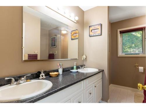 26 Skootamatta Lake Road, Cloyne, ON - Indoor Photo Showing Bathroom