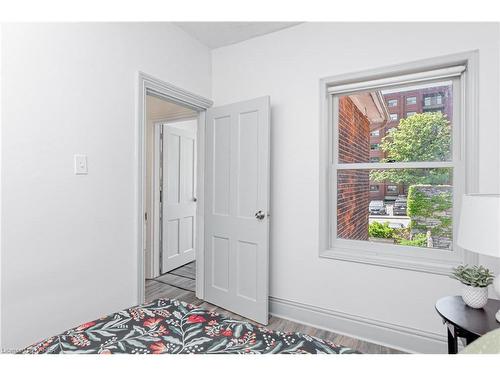 36 Lower Union Street, Kingston, ON - Indoor Photo Showing Bedroom