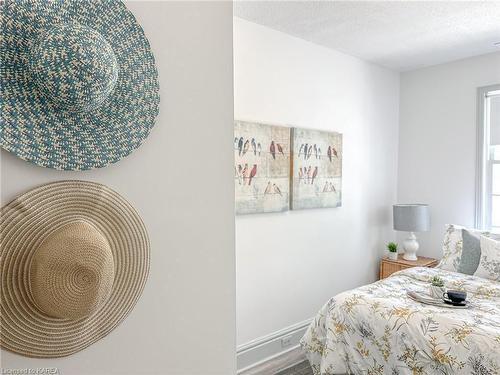 36 Lower Union Street, Kingston, ON - Indoor Photo Showing Bedroom