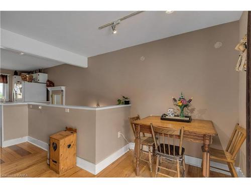 31 Station Road, Gananoque, ON - Indoor Photo Showing Dining Room