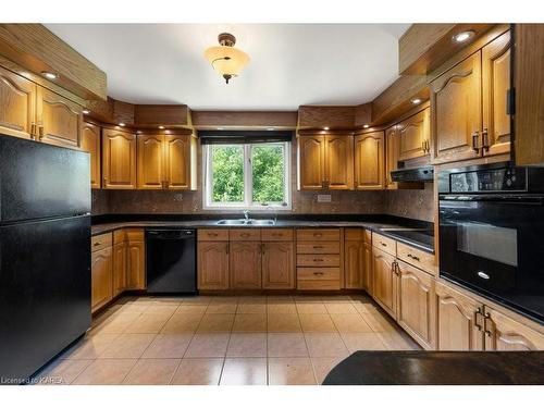 3664 Princess Street, Kingston, ON - Indoor Photo Showing Kitchen With Double Sink