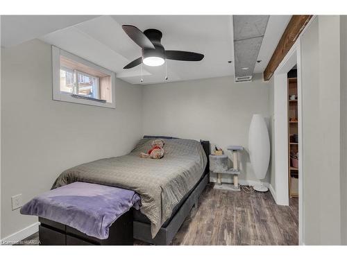 5153 Bath Rd Road, Bath, ON - Indoor Photo Showing Bedroom