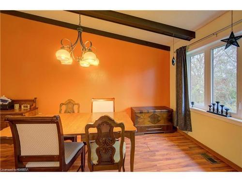 832 Purcell Crescent, Kingston, ON - Indoor Photo Showing Dining Room