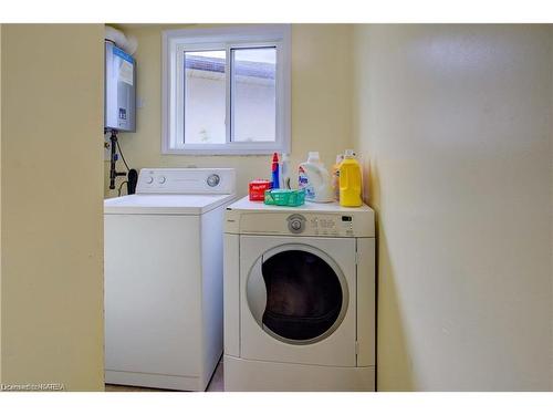 832 Purcell Crescent, Kingston, ON - Indoor Photo Showing Laundry Room