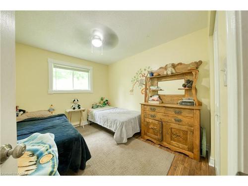 1448 Rickards Road, South Frontenac, ON - Indoor Photo Showing Bedroom