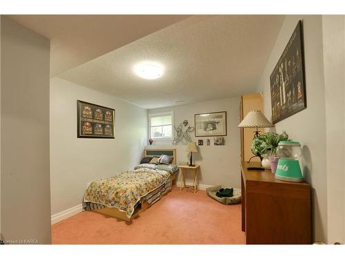 1448 Rickards Road, South Frontenac, ON - Indoor Photo Showing Bedroom