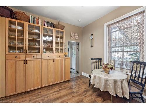 159 Montreal Street, Kingston, ON - Indoor Photo Showing Dining Room