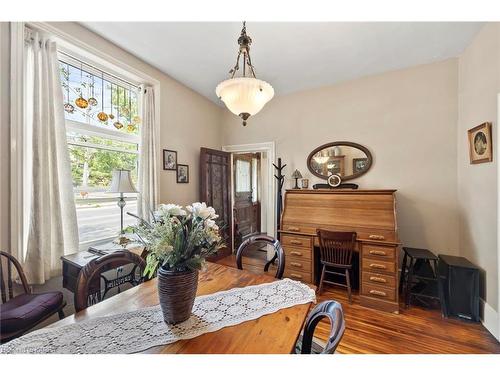 159 Montreal Street, Kingston, ON - Indoor Photo Showing Dining Room