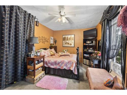 159 Montreal Street, Kingston, ON - Indoor Photo Showing Bedroom