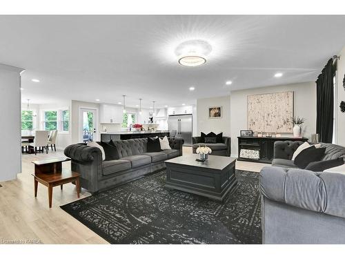 437 Otty Lake Sideroad Road, Perth, ON - Indoor Photo Showing Living Room