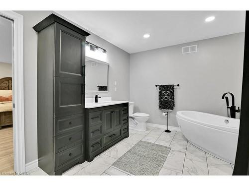 437 Otty Lake Sideroad Road, Perth, ON - Indoor Photo Showing Bathroom