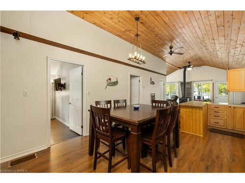 6868 Smith Lane, Perth Road Village, ON - Indoor Photo Showing Dining Room