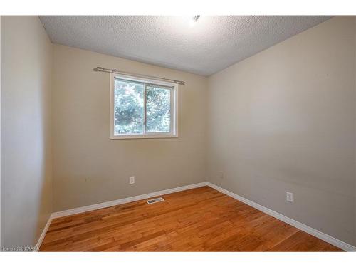 1386 Brackenwood Crescent, Kingston, ON - Indoor Photo Showing Other Room