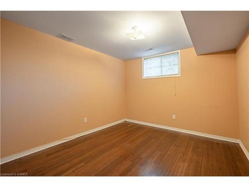 1386 Brackenwood Crescent, Kingston, ON - Indoor Photo Showing Other Room