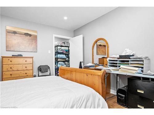 89 Dundas Street W, Napanee, ON - Indoor Photo Showing Bedroom