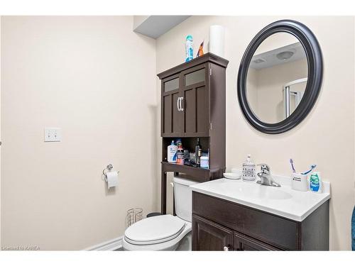 89 Dundas Street W, Napanee, ON - Indoor Photo Showing Bathroom