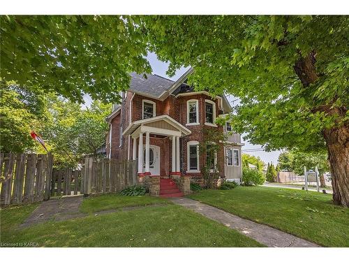 195 Market St Street, Gananoque, ON - Outdoor With Facade