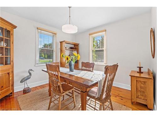 4 Montgomery Boulevard, Kingston, ON - Indoor Photo Showing Dining Room