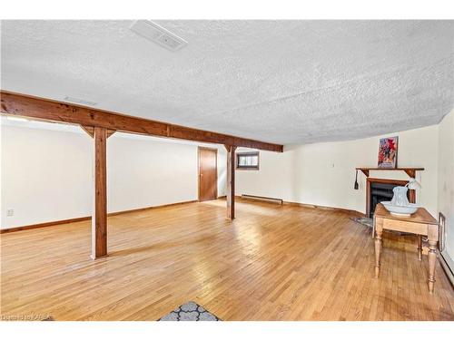 4 Montgomery Boulevard, Kingston, ON - Indoor Photo Showing Other Room