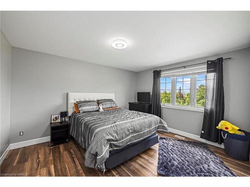 1058 Lucas Road, Odessa, ON - Indoor Photo Showing Bedroom