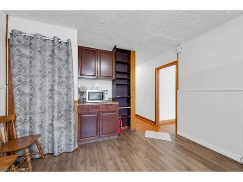 103 Orchard Drive, Belleville, ON - Indoor Photo Showing Kitchen