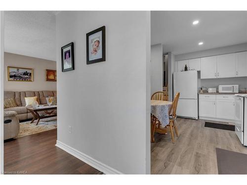 187 Sutherland Drive, Kingston, ON - Indoor Photo Showing Kitchen