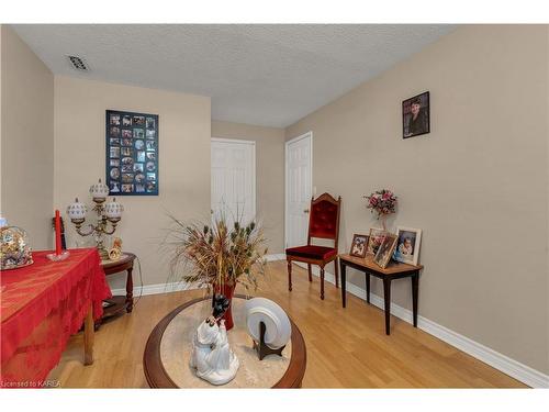 187 Sutherland Drive, Kingston, ON - Indoor