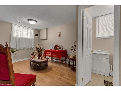 187 Sutherland Drive, Kingston, ON - Indoor Photo Showing Other Room