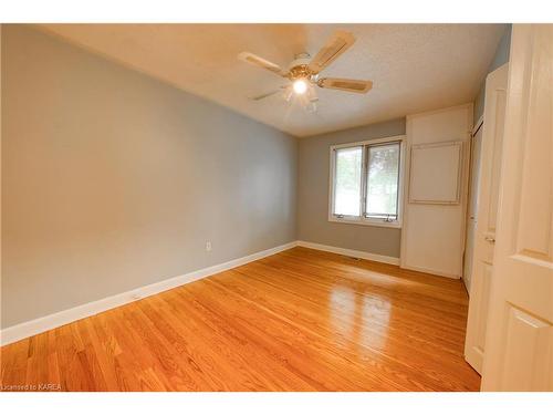 311 Portsmouth Avenue, Kingston, ON - Indoor Photo Showing Other Room