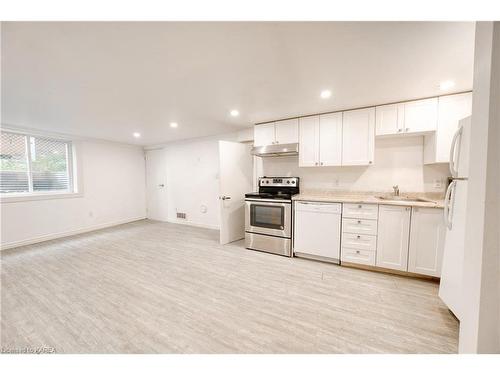 311 Portsmouth Avenue, Kingston, ON - Indoor Photo Showing Kitchen