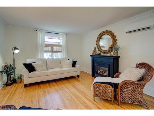 261 Arthur Street, Gananoque, ON - Indoor Photo Showing Living Room With Fireplace