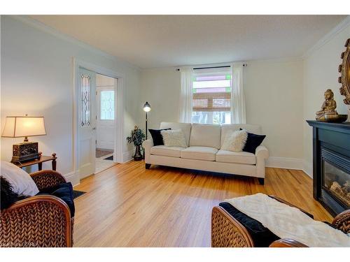 261 Arthur Street, Gananoque, ON - Indoor Photo Showing Living Room With Fireplace