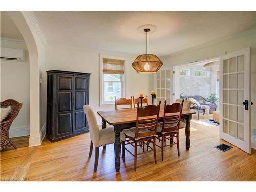 261 Arthur Street, Gananoque, ON - Indoor Photo Showing Dining Room