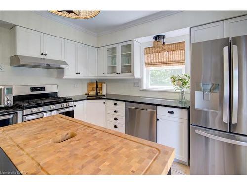 261 Arthur Street, Gananoque, ON - Indoor Photo Showing Kitchen