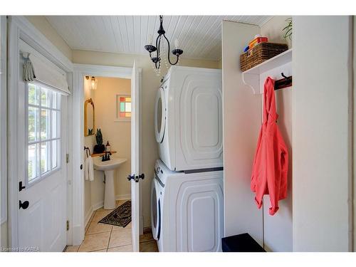 261 Arthur Street, Gananoque, ON - Indoor Photo Showing Laundry Room