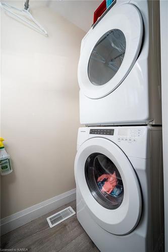 66 Amy Lynn Drive, Amherstview, ON - Indoor Photo Showing Laundry Room