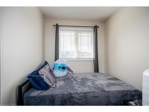 66 Amy Lynn Drive, Amherstview, ON - Indoor Photo Showing Bedroom