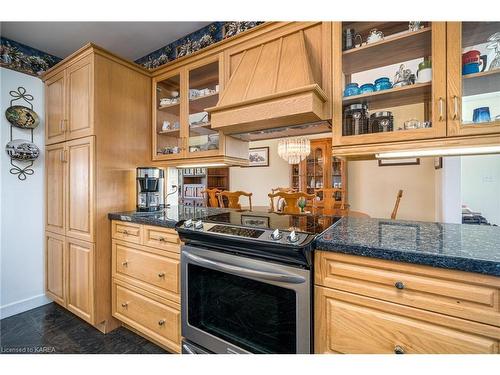 2118 County Road 9, Greater Napanee, ON - Indoor Photo Showing Kitchen