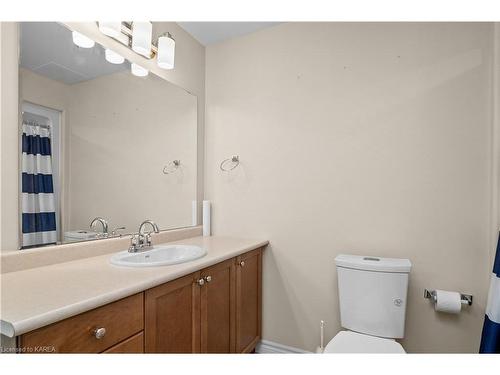 310-740 Augusta Drive, Kingston, ON - Indoor Photo Showing Bathroom