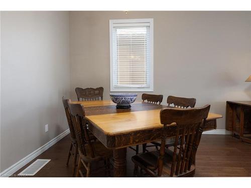 2630 Delmar Street, Kingston, ON - Indoor Photo Showing Dining Room