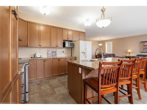 2630 Delmar Street, Kingston, ON - Indoor Photo Showing Kitchen