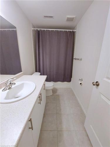 1642 Hetherington Drive, Peterborough, ON - Indoor Photo Showing Bathroom