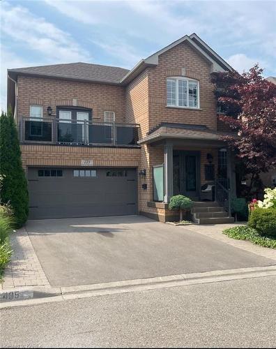 485 English Rose Lane, Oakville, ON - Outdoor With Facade