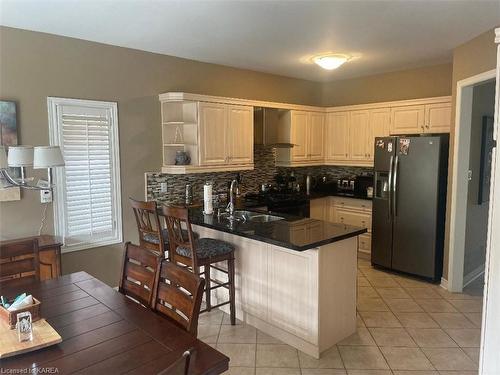 485 English Rose Lane, Oakville, ON - Indoor Photo Showing Kitchen With Double Sink